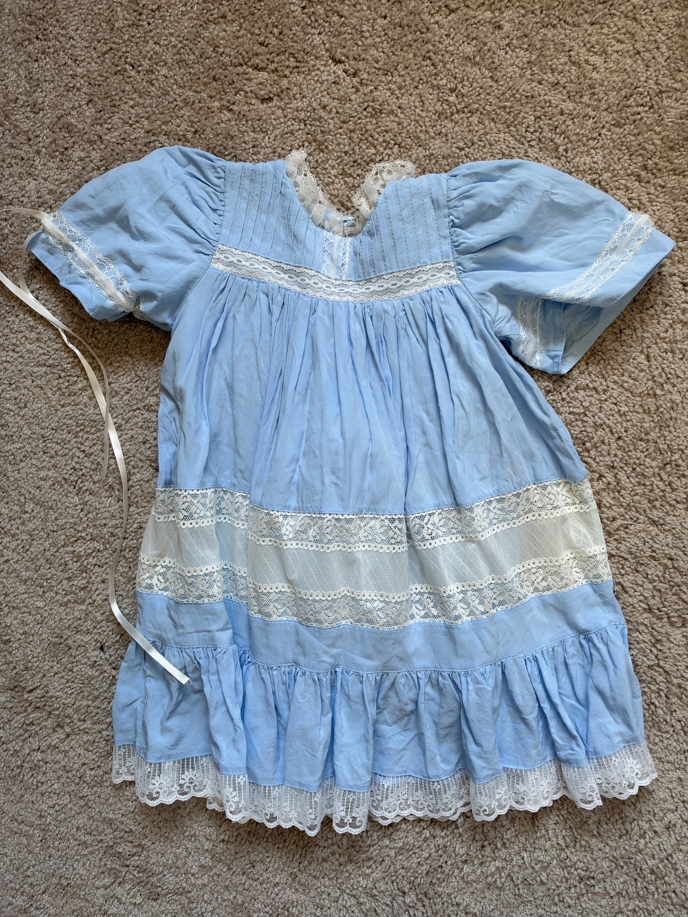 Stitch Fish Smocked Margaret Heirloom Dress Blue Size 2t Lace Short Sleeve - Picture 3 of 3